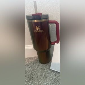 Lainey Wilson limited edition Stanley sold out